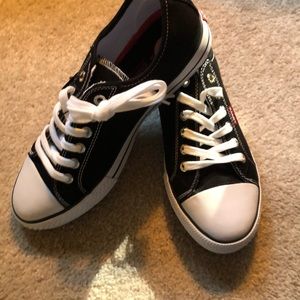 Levi’s Sneakers NWT